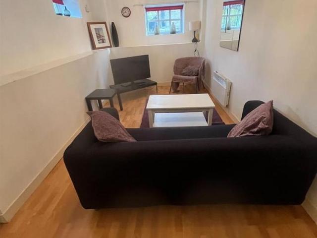 Apartment for rent in Woolshops, Calderdale