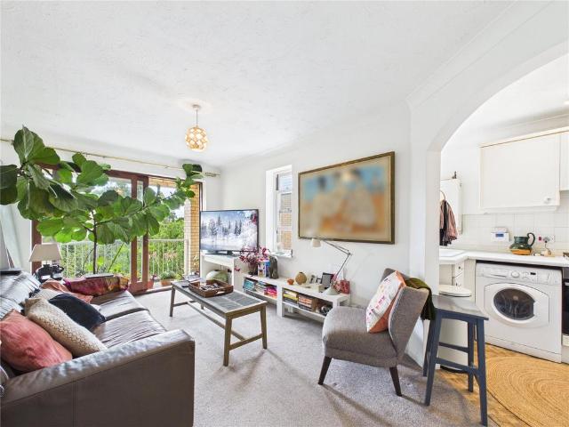Flat for rent in Beckenham, Greater London
