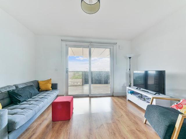 Flat for rent in Greater London