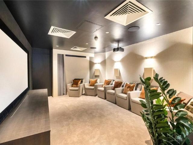 Apartment for rent in London Borough of Lambeth, Greater London