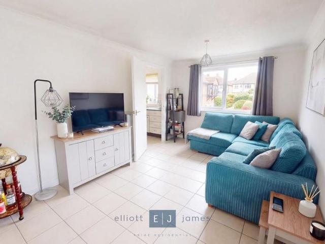 Apartment for rent in Marks Gate, Greater London