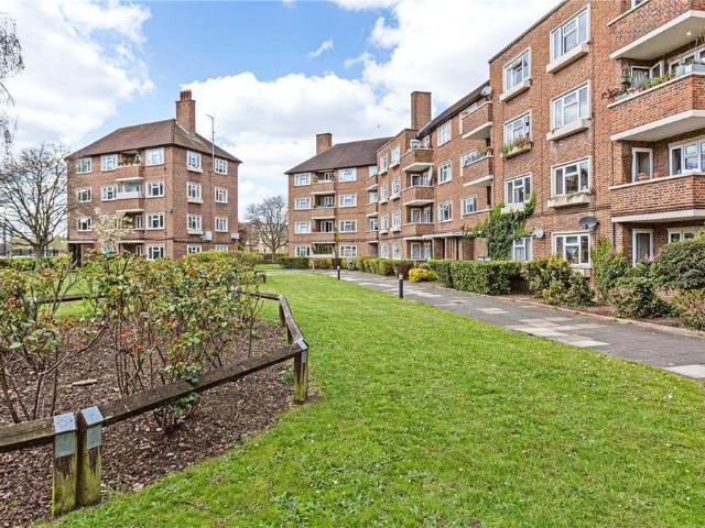 Apartment for rent in East Sheen, Greater London