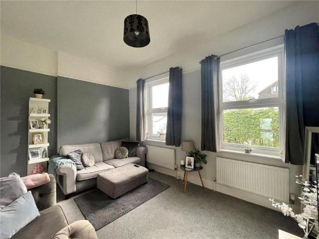 Apartment for rent in Fole, Surrey