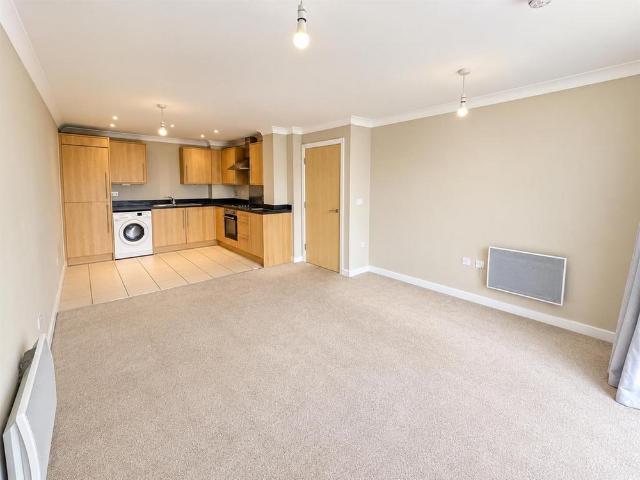 Apartment for rent in Hythe, Fordham Heath