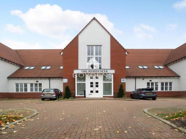 Flat for rent in Chipping Hill, Essex