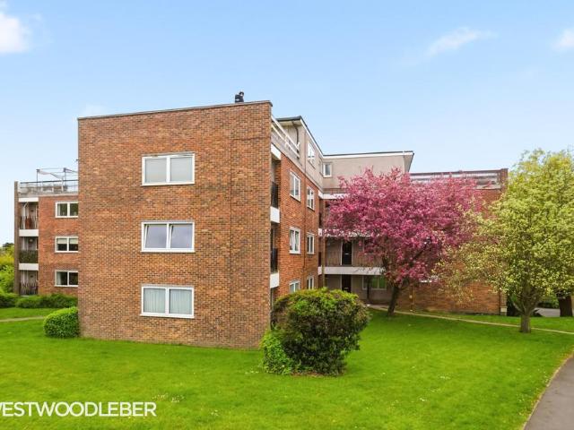 Flat for rent in Kings Hill, Colliers End