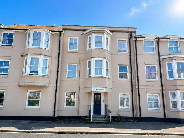 Flat for rent in Clapham, West Sussex