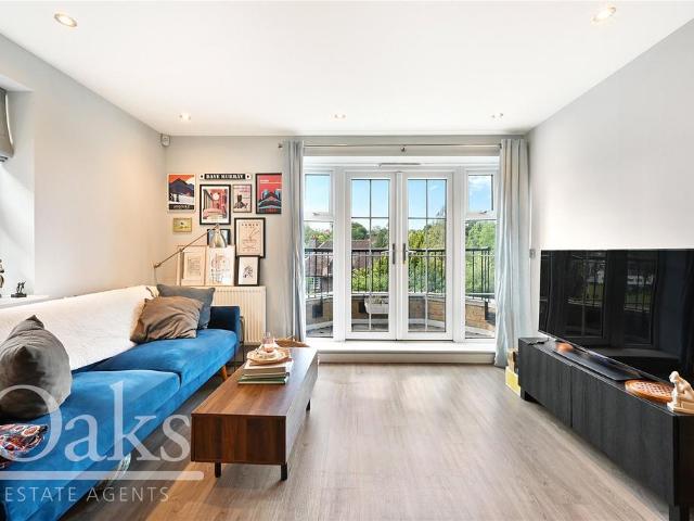 Flat for rent in London Borough of Croydon, Greater London