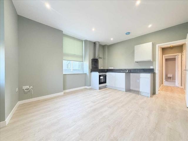 Flat for rent in Mount Wise