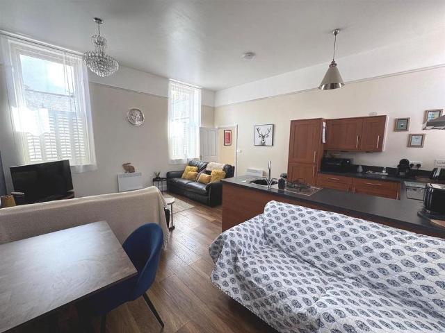 Apartment for rent in Kingsley Moor, Staffordshire