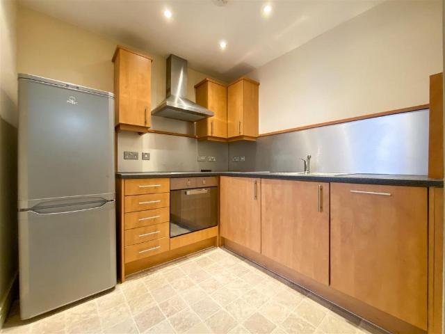 Flat for rent in City Centre, Georgia