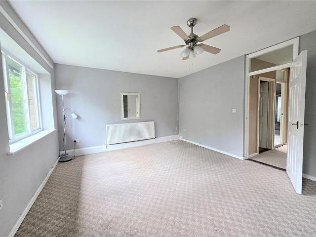 Apartment for rent in Rednal, West Midlands