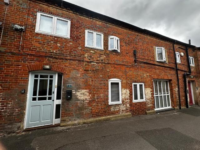 Flat for rent in Fole, Surrey