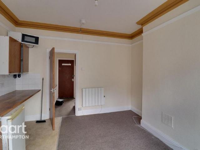 Apartment for rent in Phippsville, Northampton