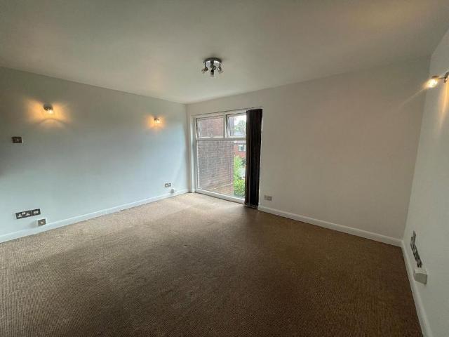 Apartment for rent in Ashton-on-Ribble, Higher Bartle