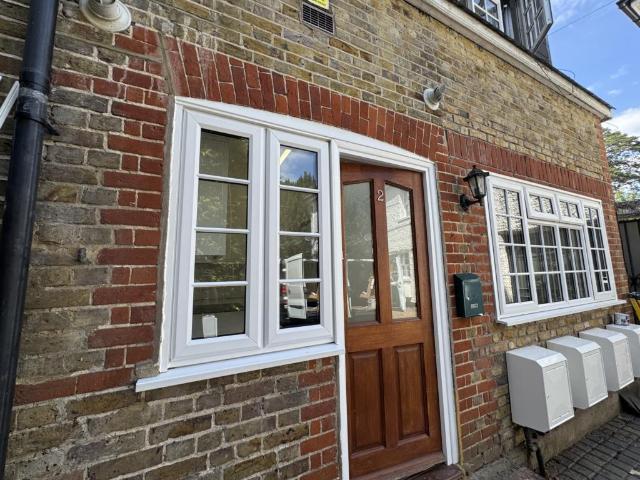 Flat for rent in Row Town, Surrey
