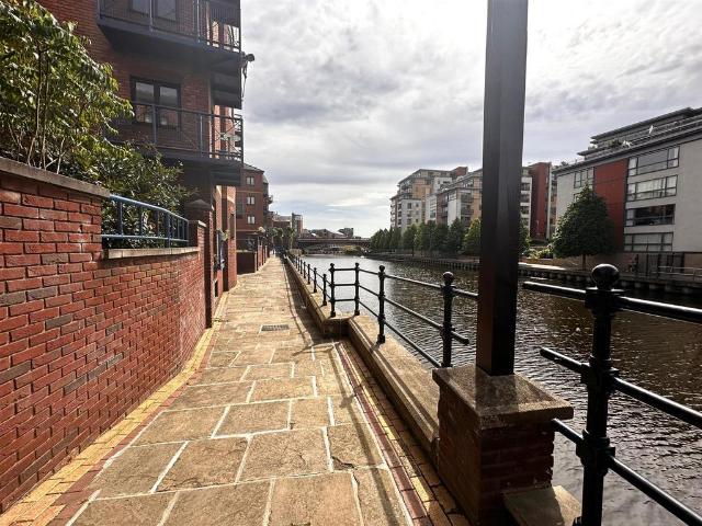 Flat for rent in West Yorkshire