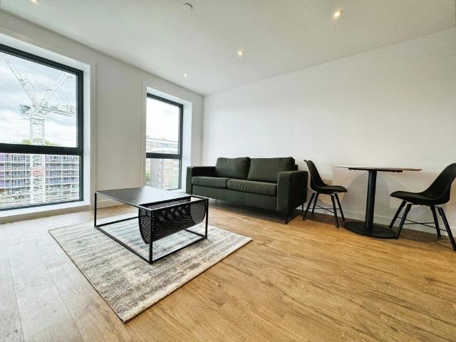 Flat for rent in Richmond Hill, West Yorkshire