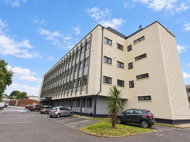 Flat for rent in Kingswinford, West Midlands