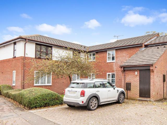 Flat for rent in Aylesbury