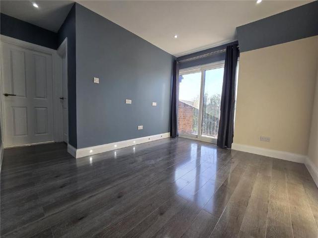 Apartment for rent in Yiewsley, Greater London