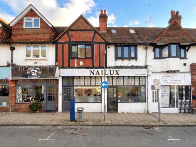 Flat for rent in Woking, Surrey