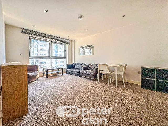Apartment for rent in Falcon Lodge, Wales