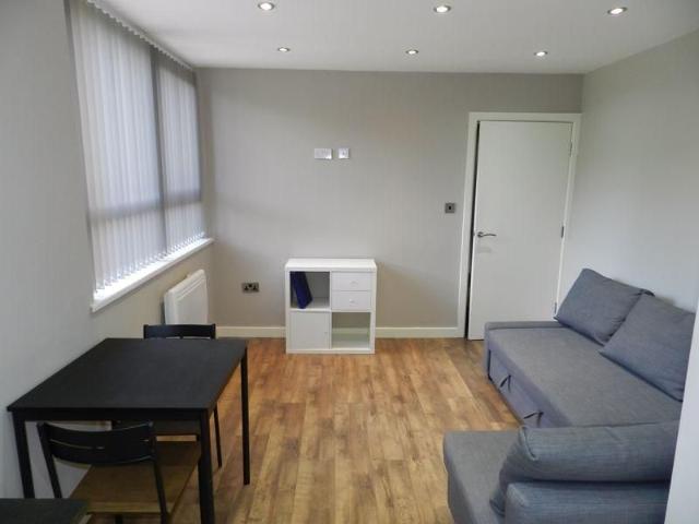 Apartment for rent in Kirkstall, West Yorkshire
