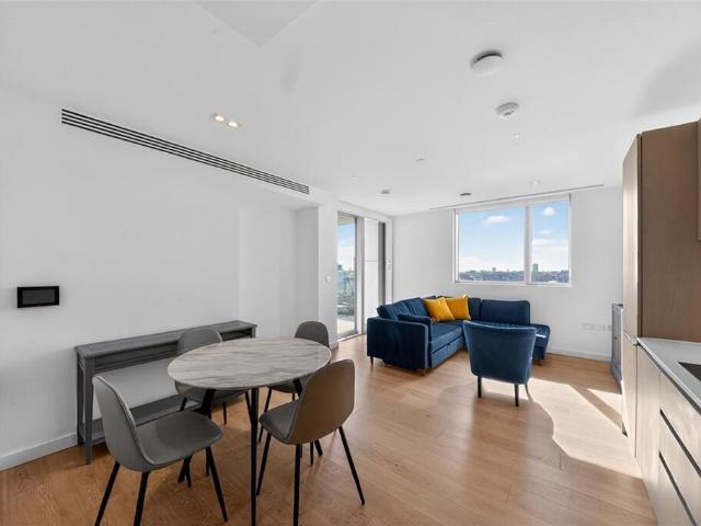 Flat for rent in Finsbury, Greater London