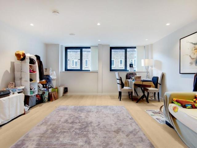 Apartment for rent in Westminster, Victoria