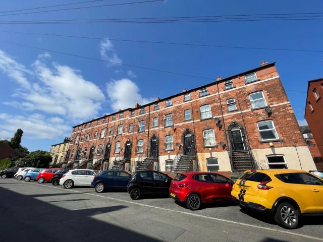 Apartment for rent in Woodhouse, West Yorkshire