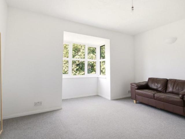 Apartment for rent in Jersey Farm, Five Acres