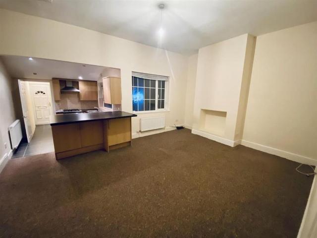 Apartment for rent in Fulshaw Park, Wilmslow