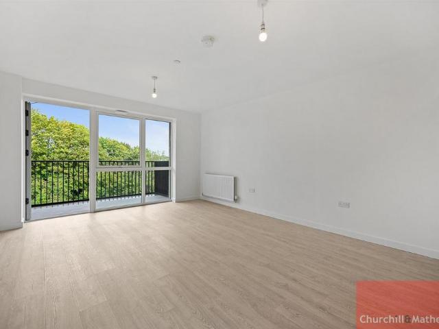 Flat for rent in Hayes, Greater London