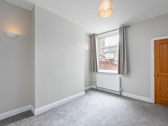 Apartment for rent in Holgate, High Field