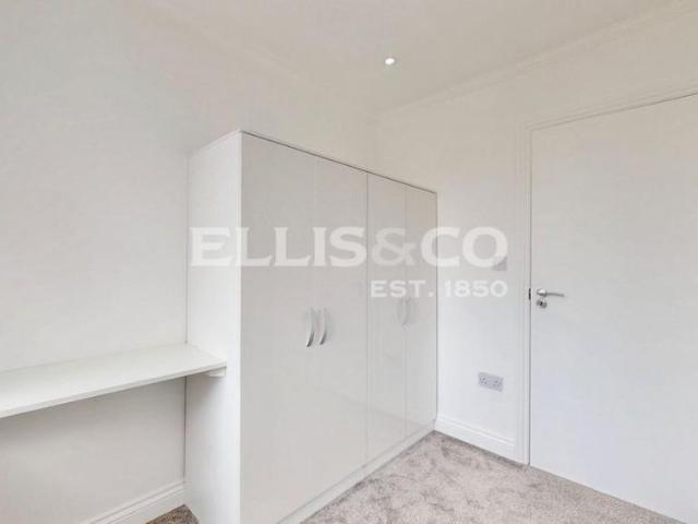 Apartment for rent in London Borough of Ealing, Greater London