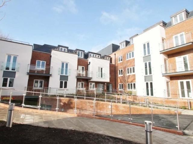 Flat for rent in Eastcote, Eastcote