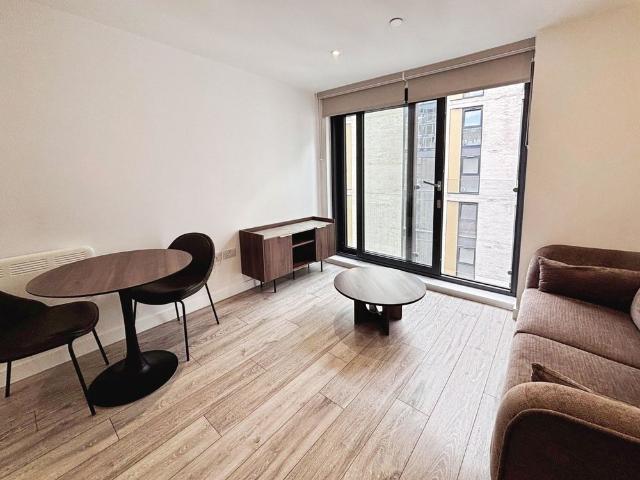 Apartment for rent in Hyde Park, West Yorkshire