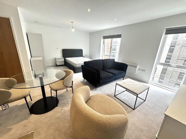 Flat for rent in Ordsall, Salford