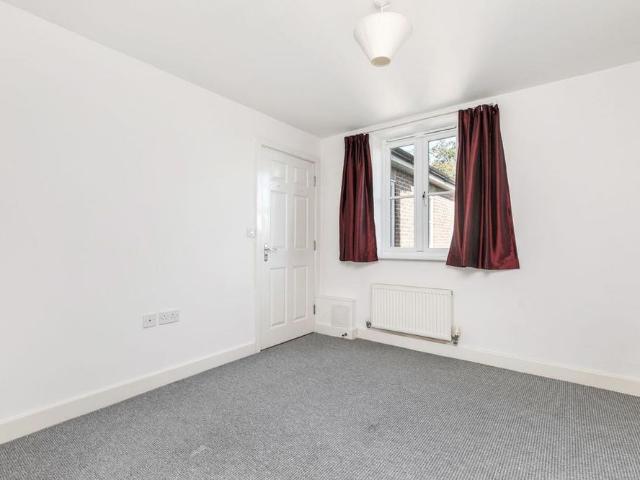 Apartment for rent in Harestock, Hampshire