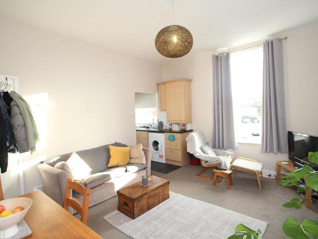 Apartment for rent in Hyde Park, West Yorkshire