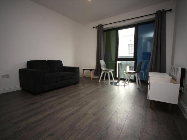 Apartment for rent in Ewens Farm, Golden Valley