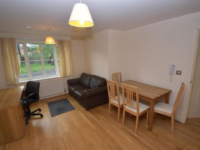 Apartment for rent in Green Close, Warwickshire