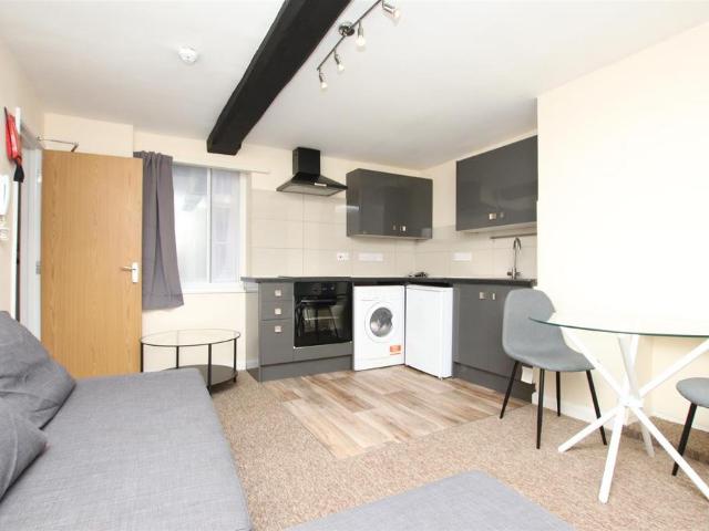 Flat for rent in City Centre, Feckenham