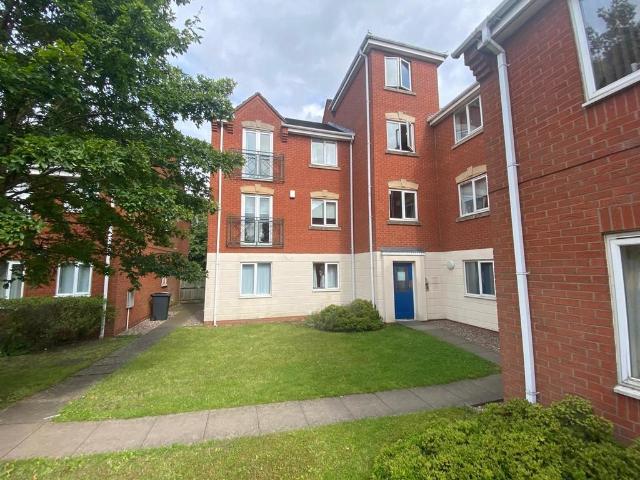 Flat for rent in Heath Park, Park Village