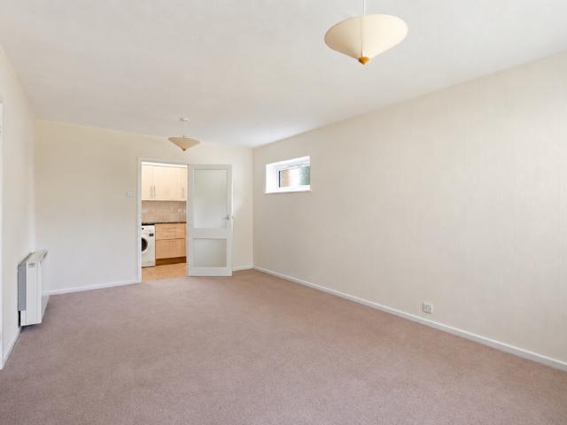Apartment for rent in Hatching Green, Five Acres