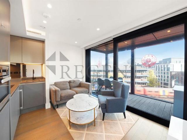 Flat for rent in Vauxhall, Greater London