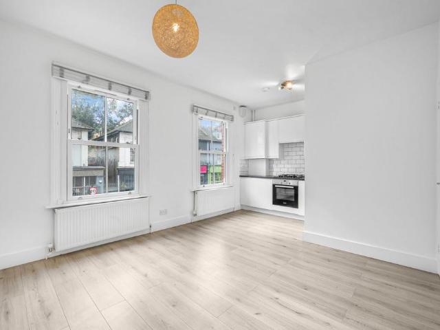 Flat for rent in Highbury, Isle Of Man