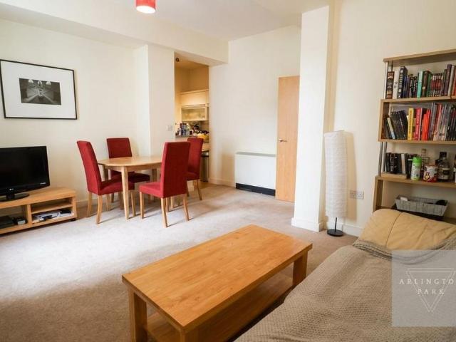 Apartment for rent in Lakenham, East Bank