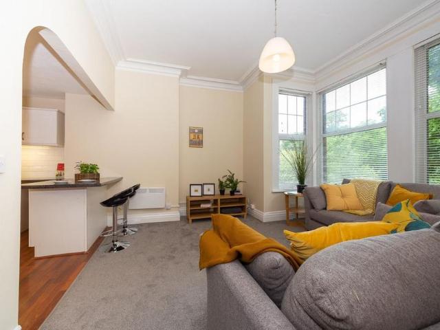 Apartment for rent in Hyde Park, West Yorkshire